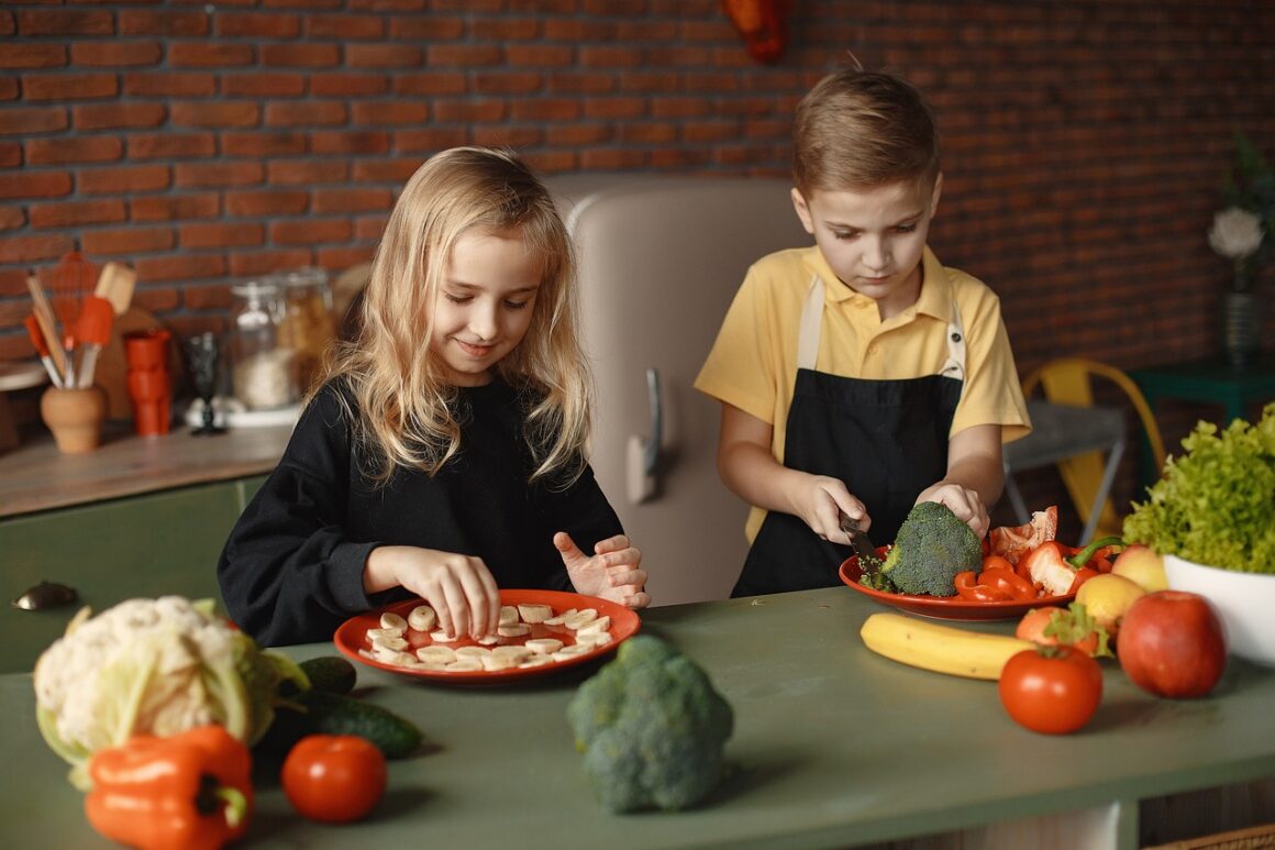 children food preparing 5626030