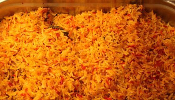 Jak gotować ryż po tajsku, by był sypki i aromatyczny - wskazówki